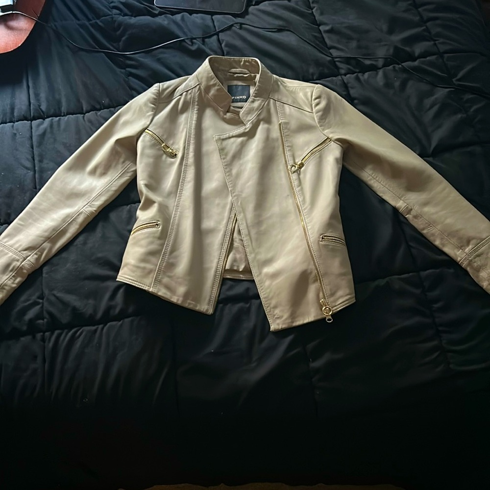 Women’s Cream-coloured Leather Jacket